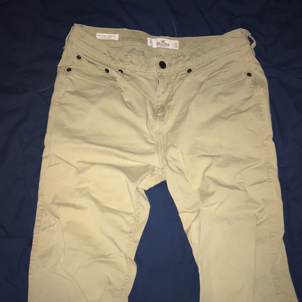 Light Hollister Khakis